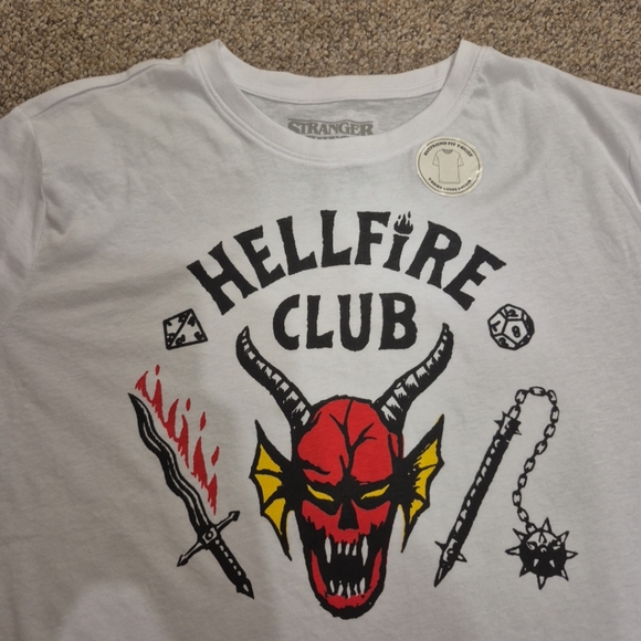 Stranger Things Hellfire Club White T-Shirt Adult Unisex Size XL NWT - Picture 2 of 7